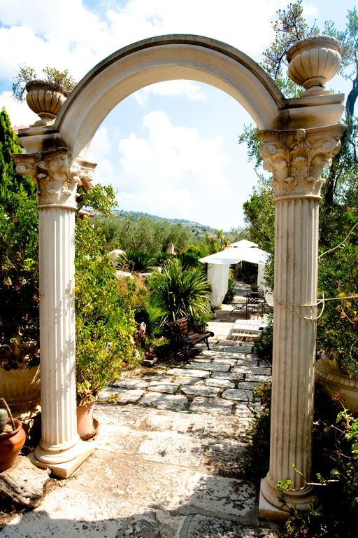 Il Casale Delle Principesse Villa Mattinata Rum bild
